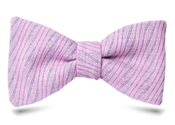 розовый галстук-бабочка
